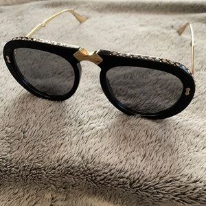 Black Gucci Sunglasses